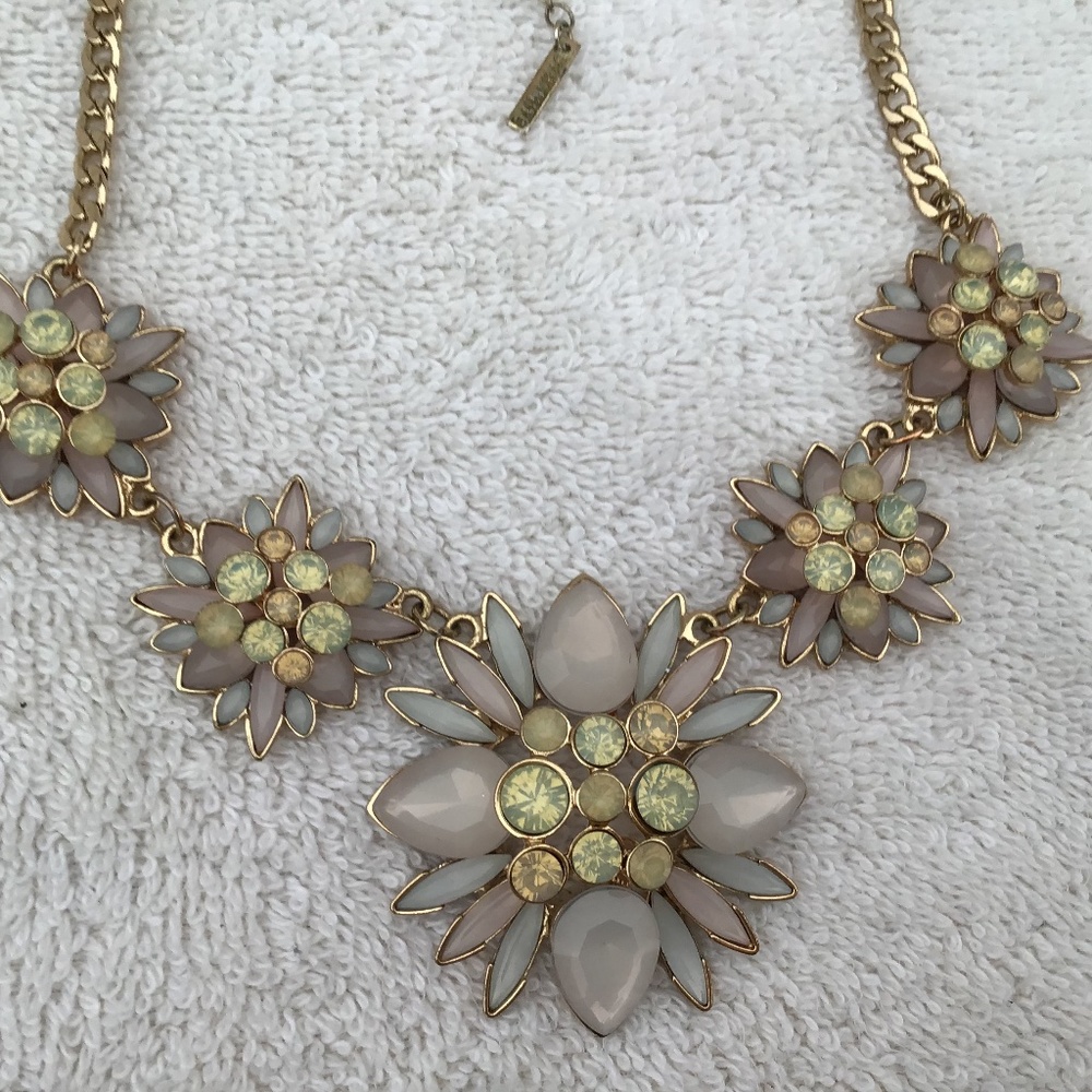 Dynamite necklace 💐🎁Free